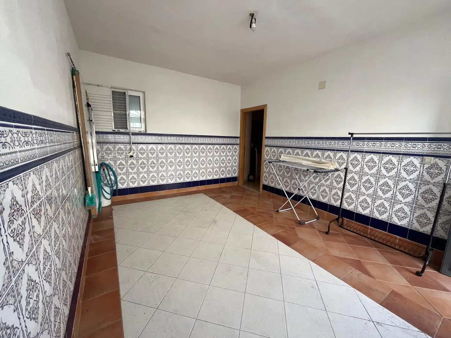 Casa adosada en venta en Cáceres con Aire acondicionado, Calefacción y Terraza
