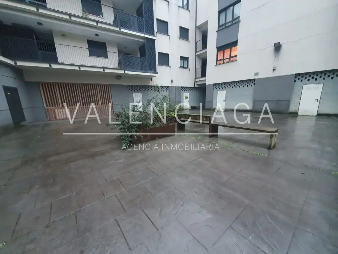 Local commercial à vendre à Zizurkil Núcleo Gunea, imagen 4