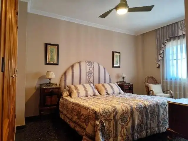 Dormitori de Casa adosada en venda en Alaquàs amb Aire condicionat, Terrassa i Traster