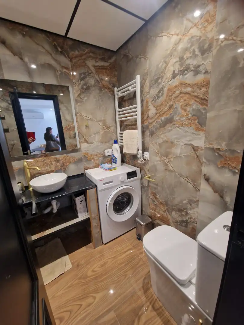 Bany de Apartament en venda en Torrevieja amb Aire condicionat, Terrassa i Moblat