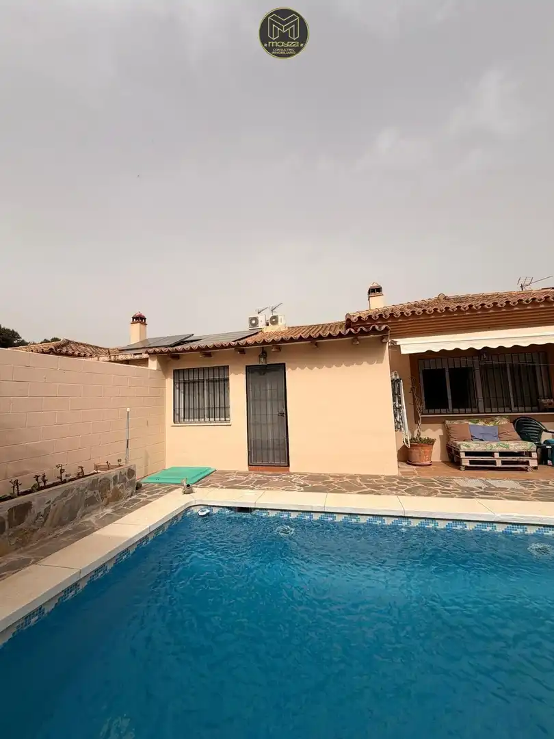 Casa con piscina in vendita a Pizarra, imagen 7