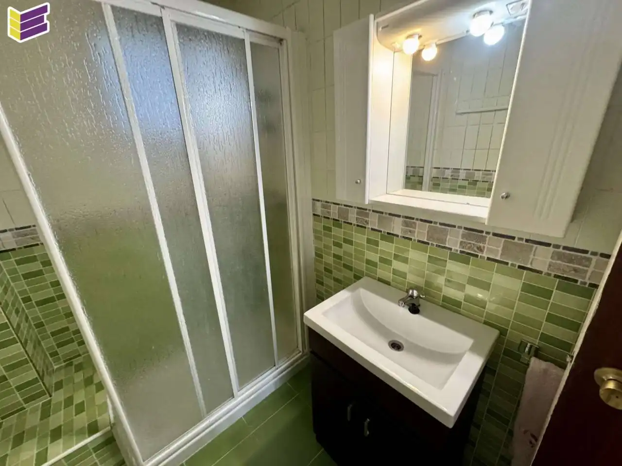 Baño de Piso en venta en Baiona con Calefacción, Parquet y Amueblado