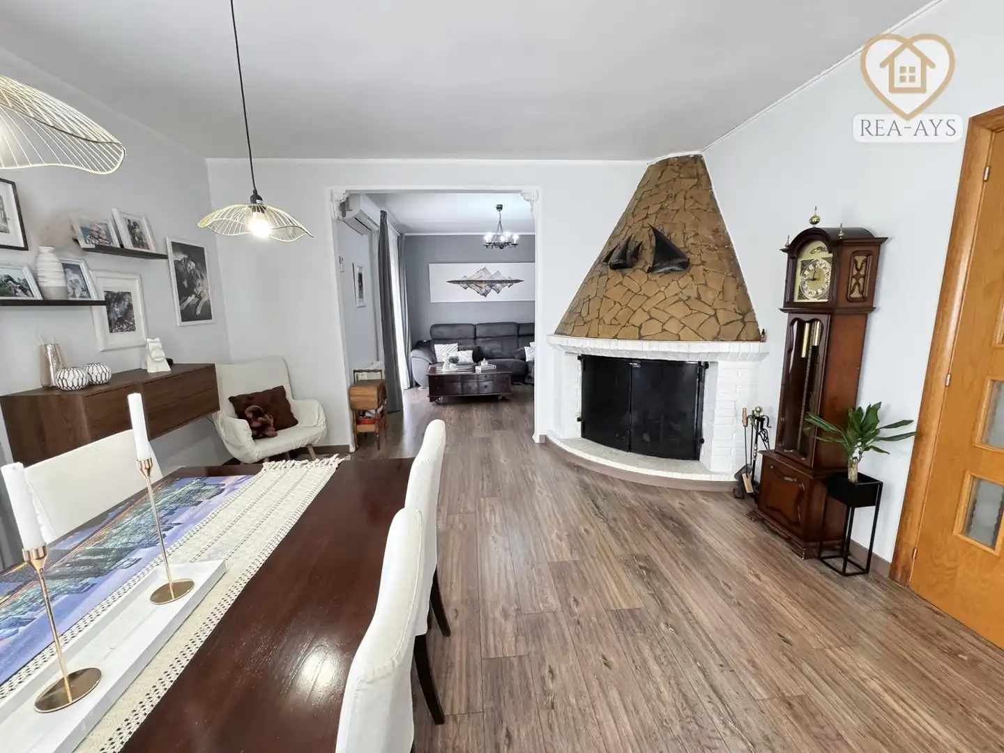 Sala d'estar de Casa o xalet en venda en Olesa de Bonesvalls amb Calefacció, Jardí privat i Parquet