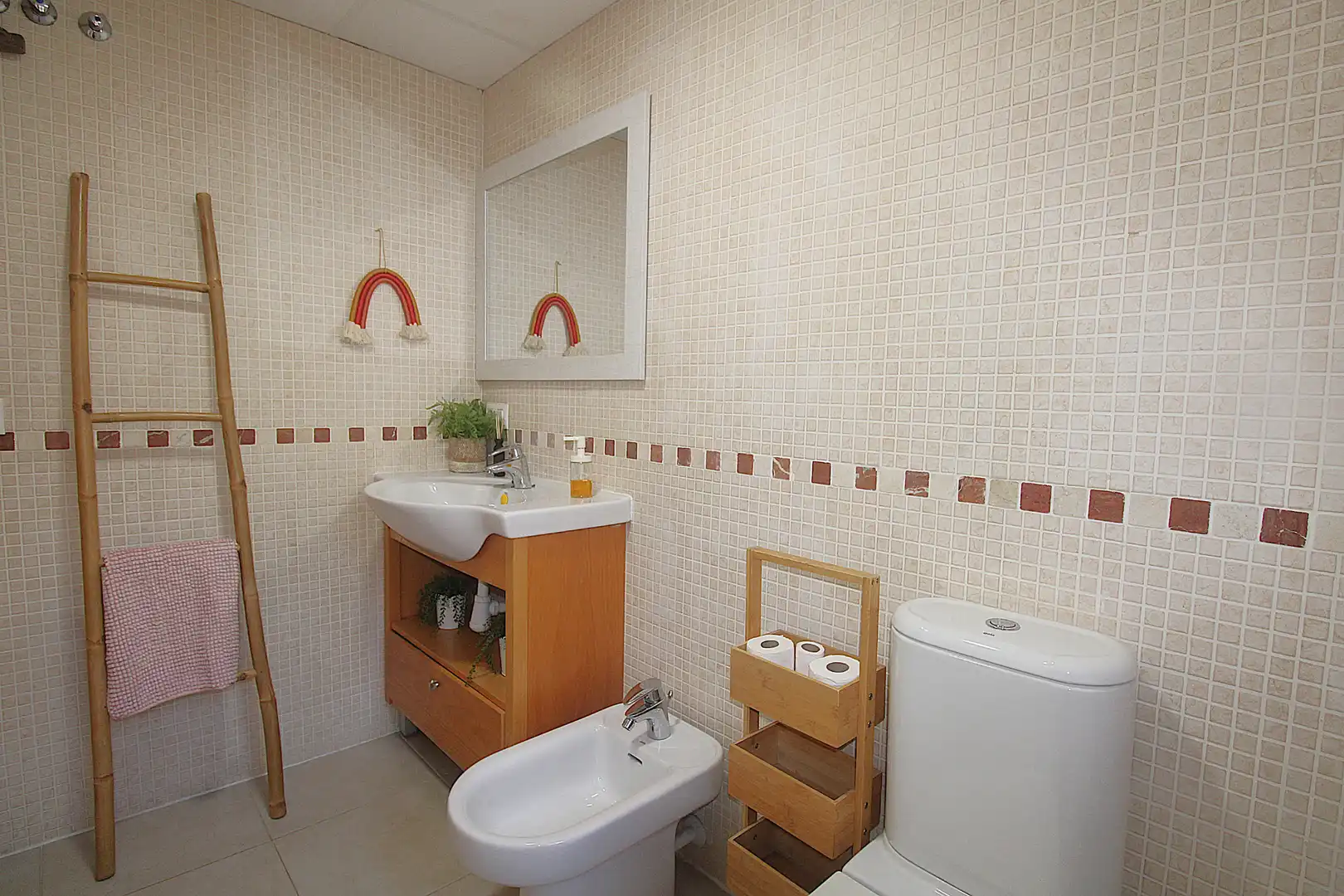 Baño de Apartamento en venta en Dénia con Aire acondicionado, Terraza y Amueblado