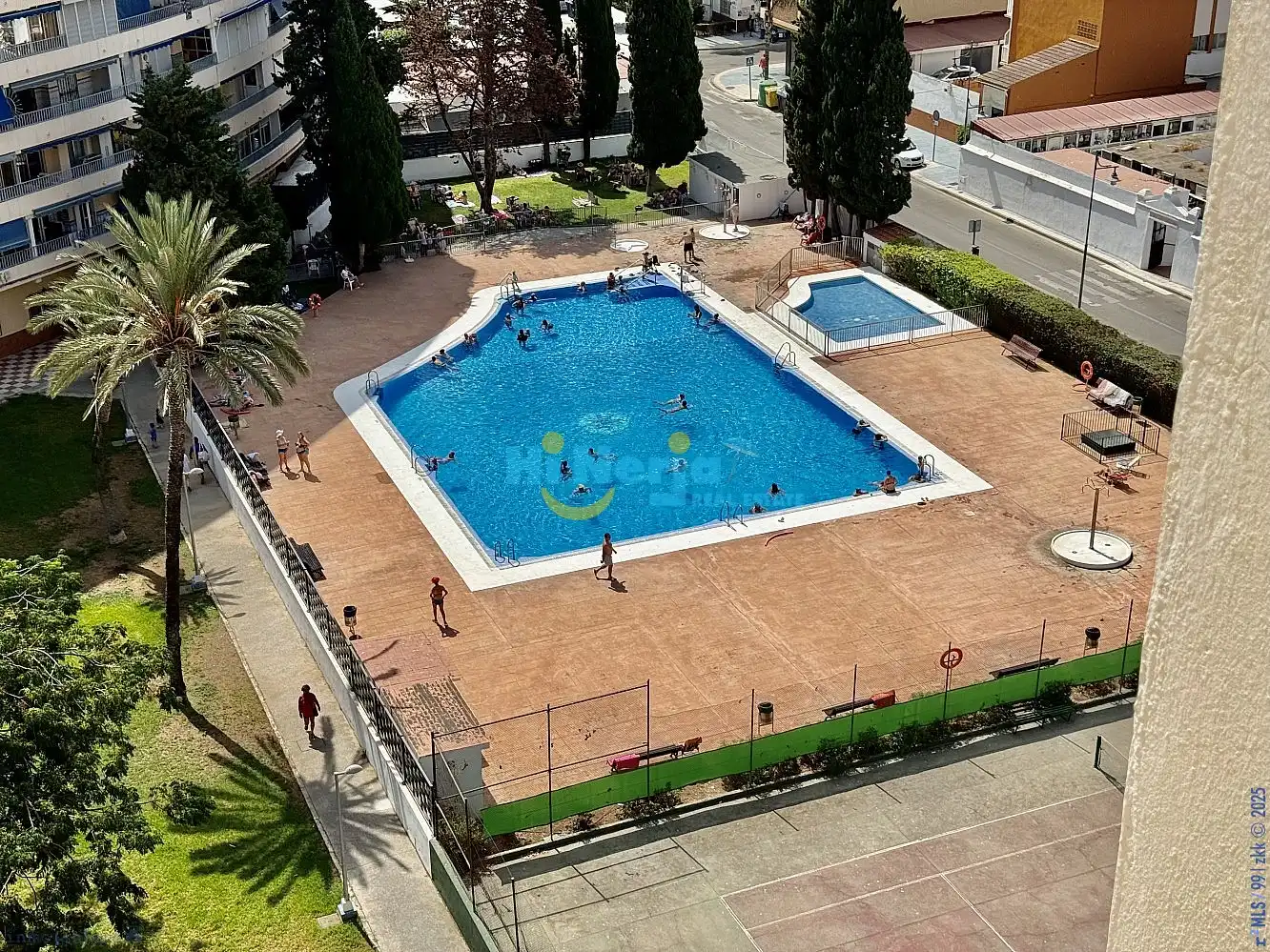 Apartamento con piscina en venta en Torre del Mar, imagen 11