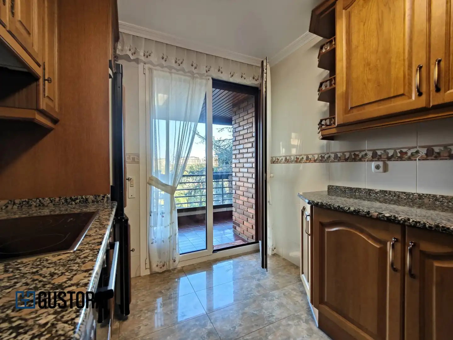 Cocina de Piso en venta en Donostia - San Sebastián  con Calefacción, Terraza y Trastero