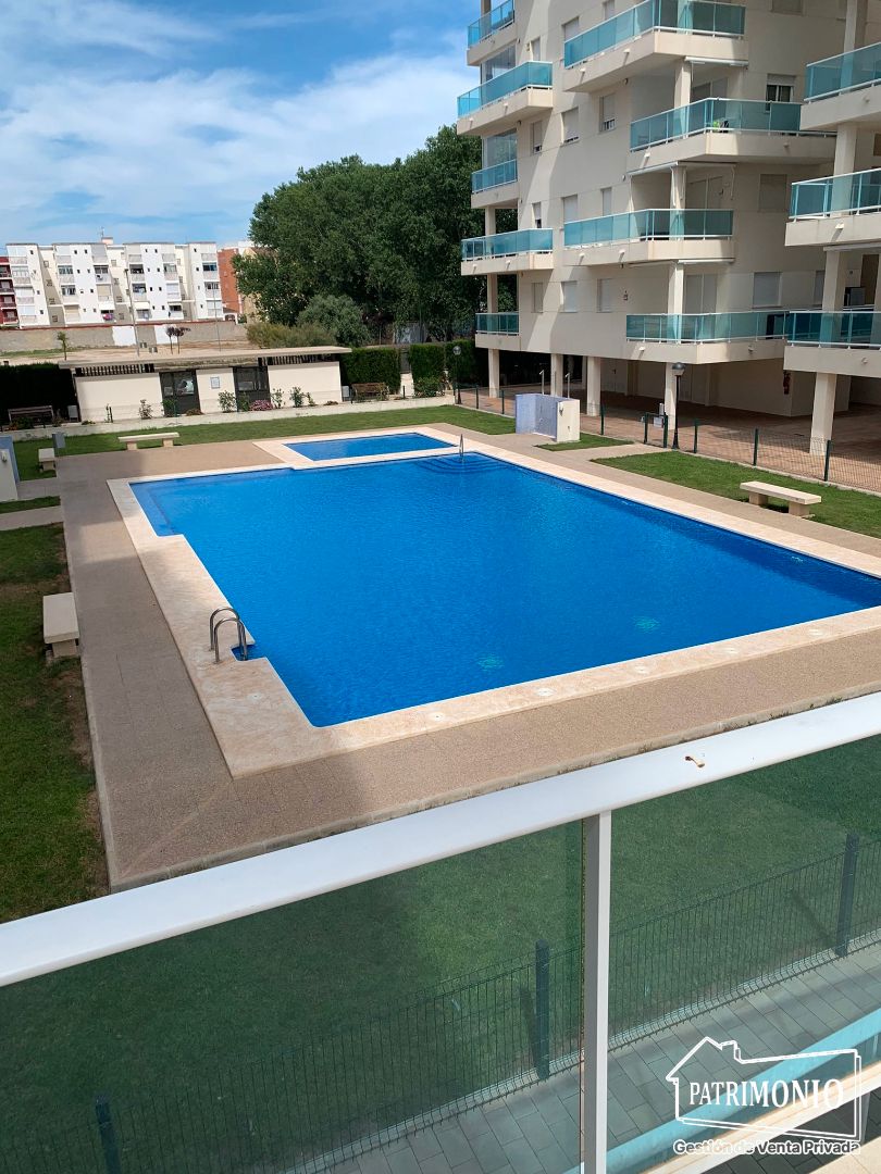 Piscina de Pis de lloguer en Piles amb Aire condicionat, Calefacció i Terrassa