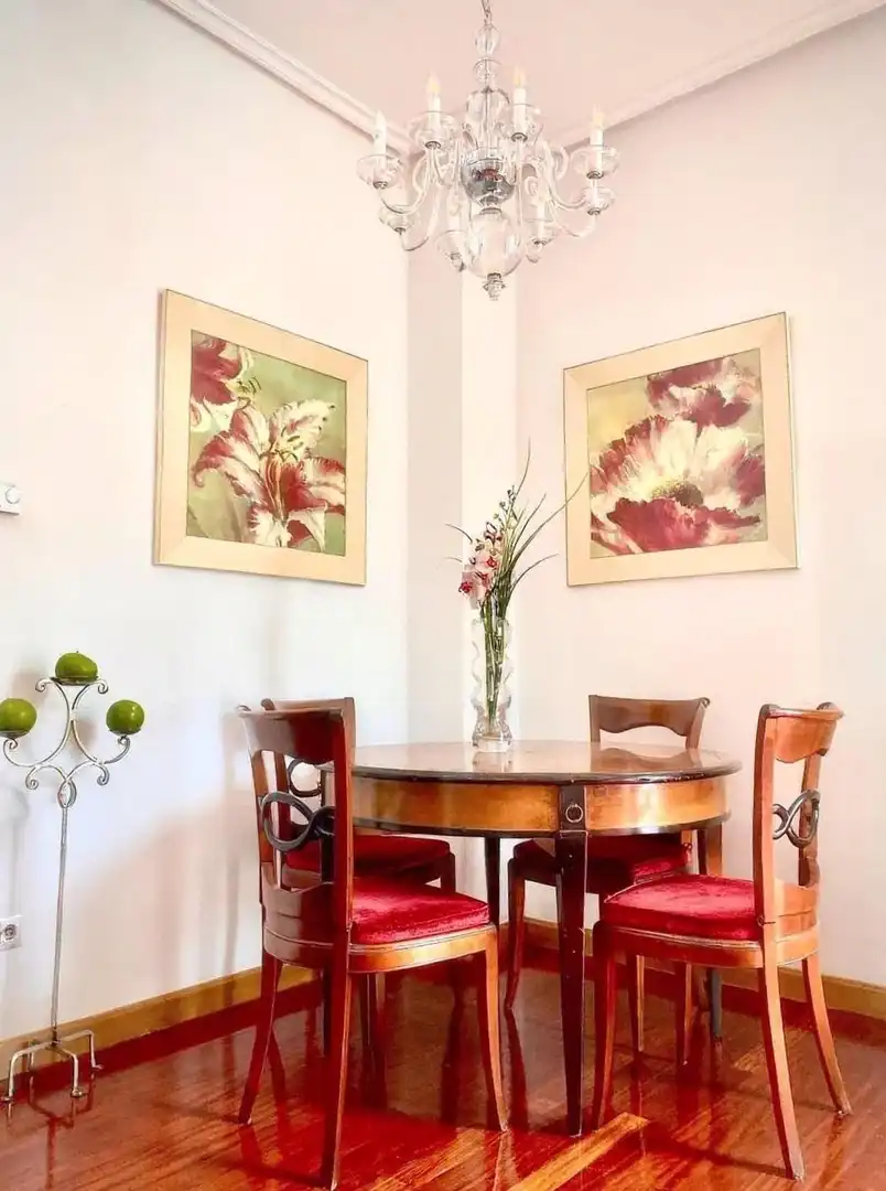 Esszimmer von Wohnung zur Miete in Oviedo  mit Heizung, Abstellraum und Möbliert
