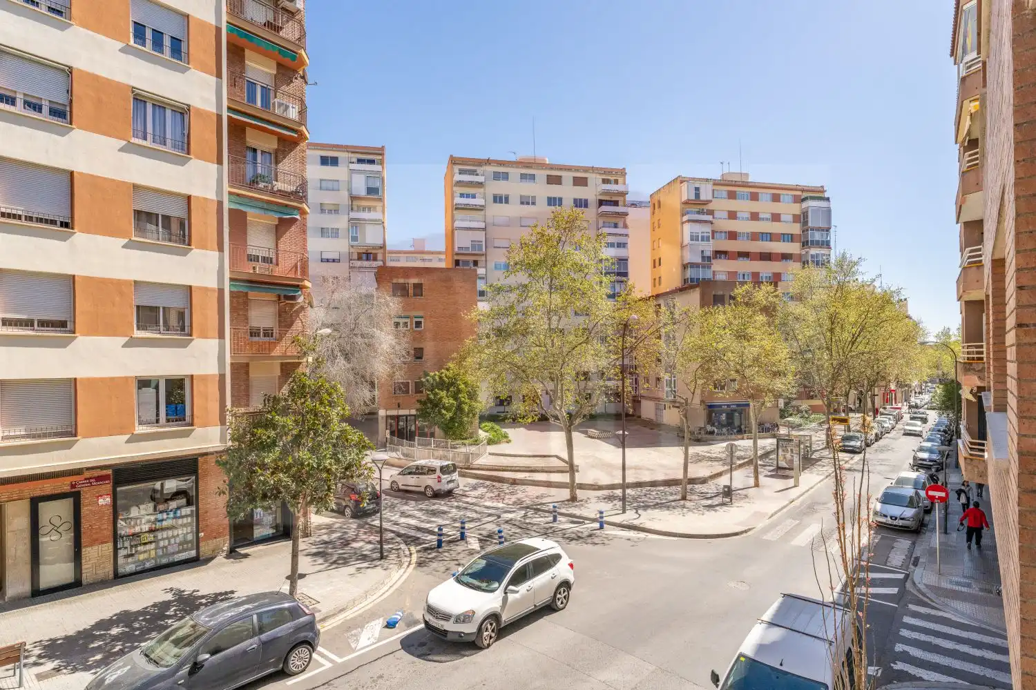 Vista exterior de Pis en venda en Reus amb Calefacció, Terrassa i Balcó