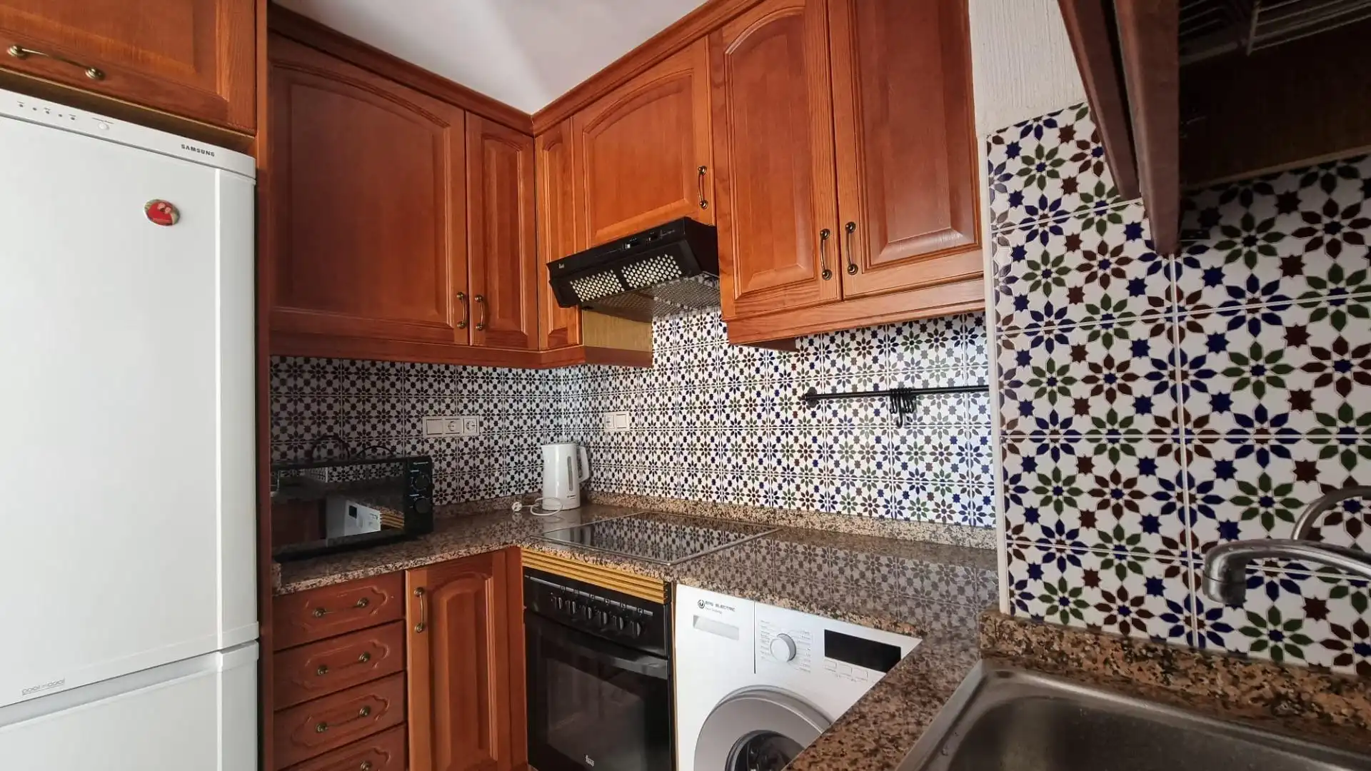 Cocina de Apartamento en venta en Torrevieja con Jardín privado, Terraza y Balcón