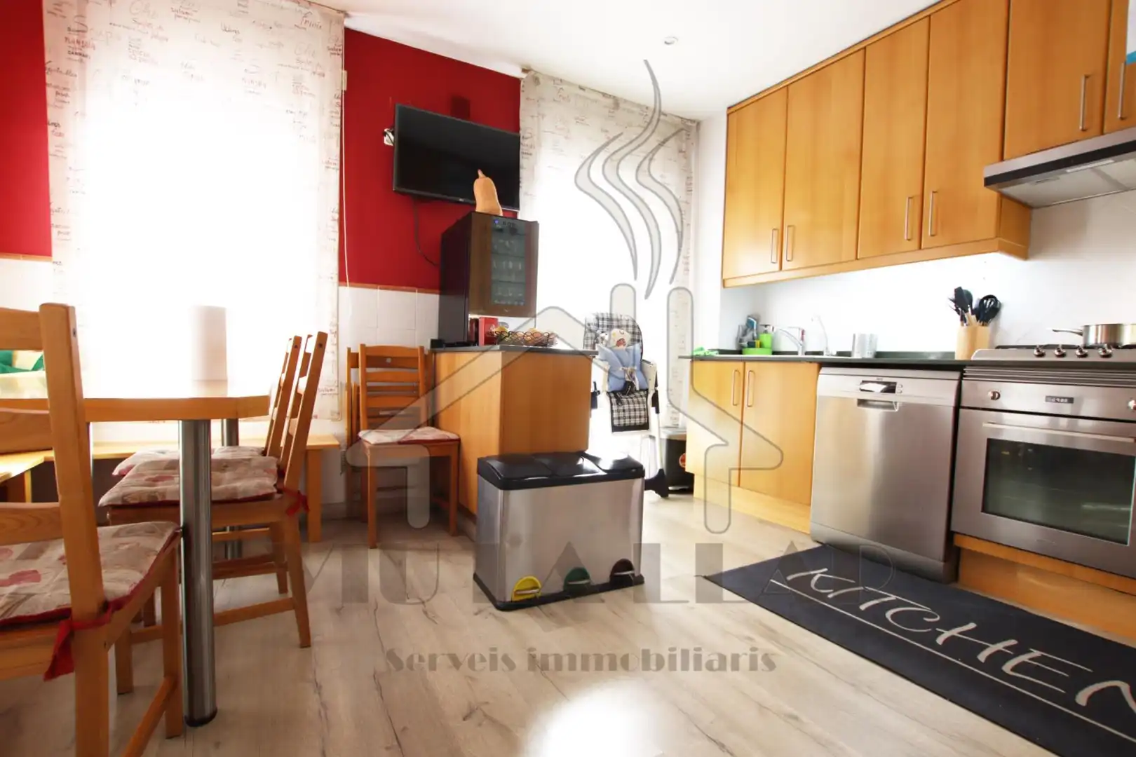 Küche von Maisonette zum Verkauf in Mataró mit Klimaanlage, Terrasse und Abstellraum