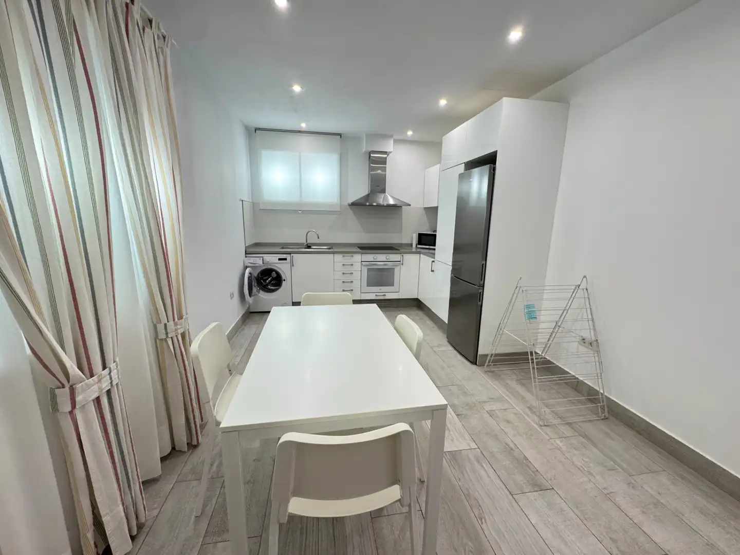 Küche von Wohnung zum Verkauf in Tías mit Klimaanlage, Möbliert und Gemeinschaftspool