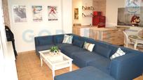 Sala d'estar de Apartament de lloguer en Villanueva de la Cañada amb Aire condicionat, Calefacció i Jardí privat