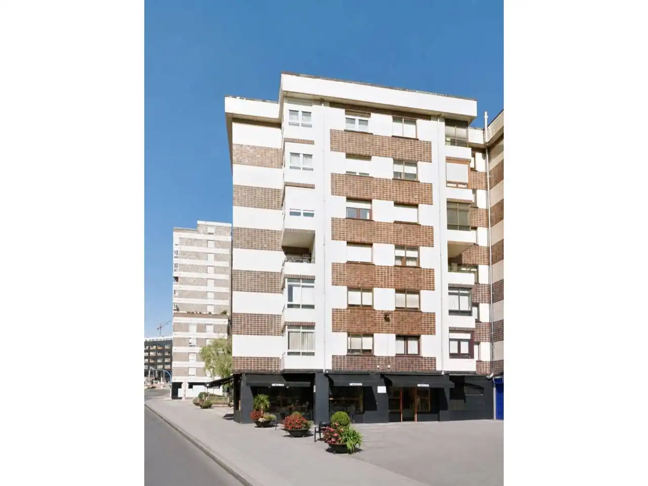 Vista exterior de Pis en venda en Getxo  amb Calefacció, Terrassa i Balcó