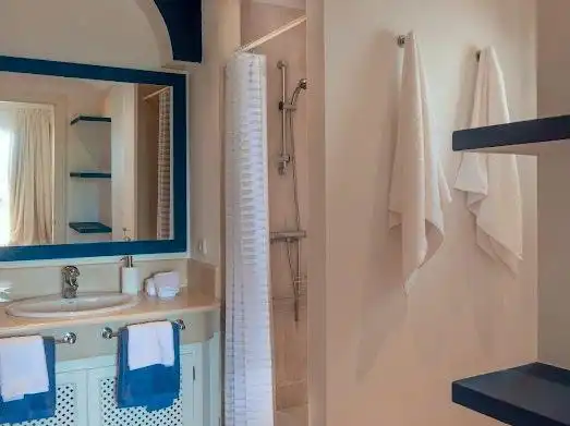 Bany de Casa o xalet en venda en Benalup-Casas Viejas amb Aire condicionat, Calefacció i Jardí privat