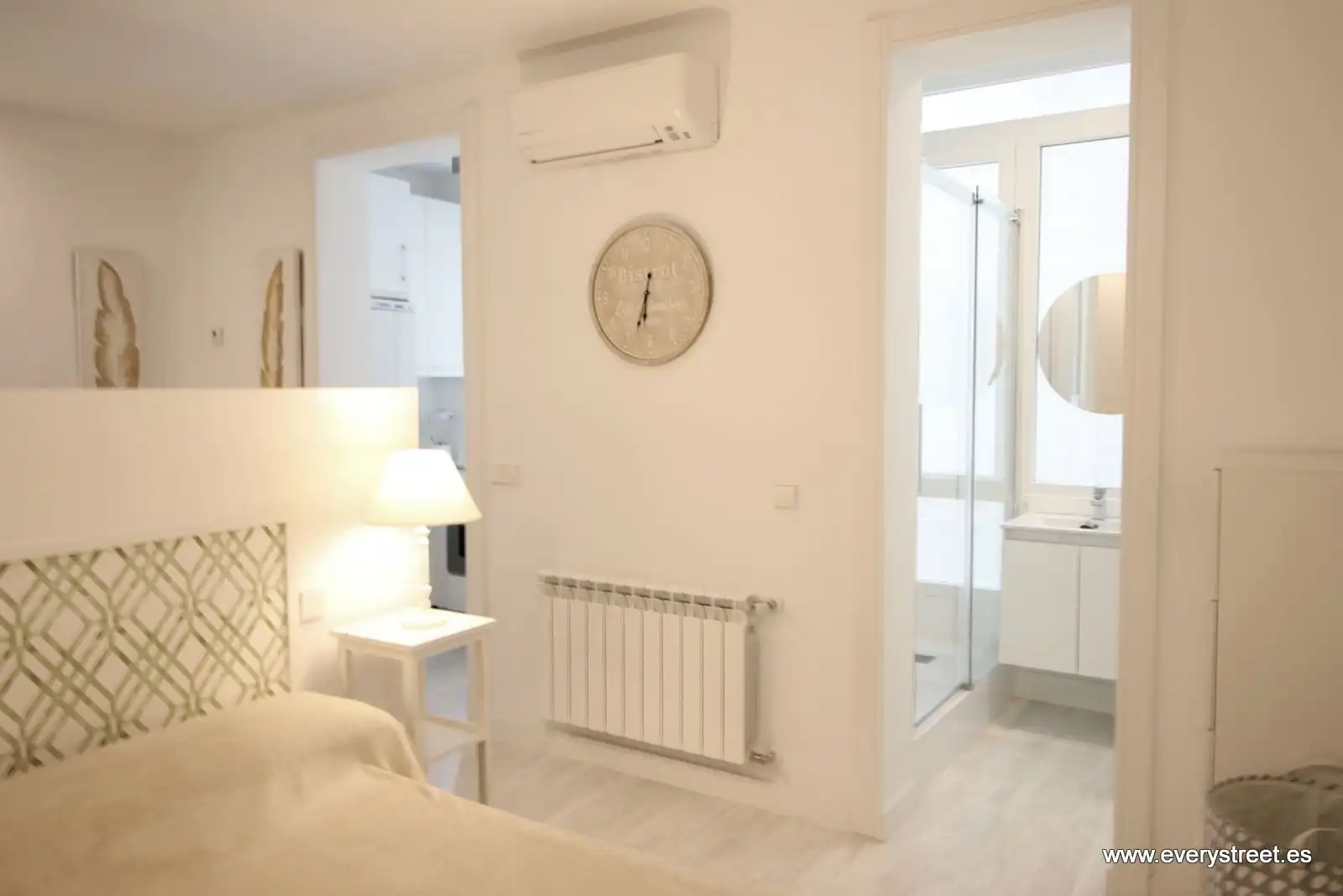 Dormitori de Loft de lloguer en Madrid amb Aire condicionat, Calefacció i Moblat