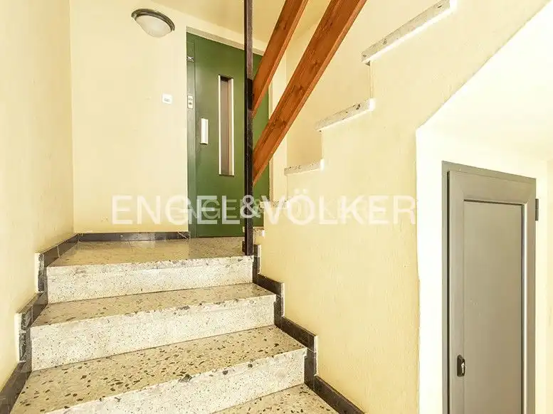 Piso en venta en Gijón  con Calefacción, Parquet y Amueblado