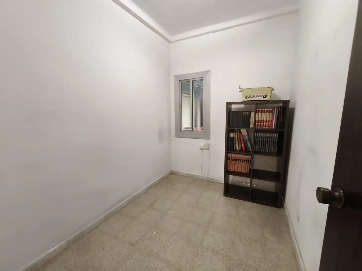 Schlafzimmer von Erdgeschoss zum Verkauf in Barcelona