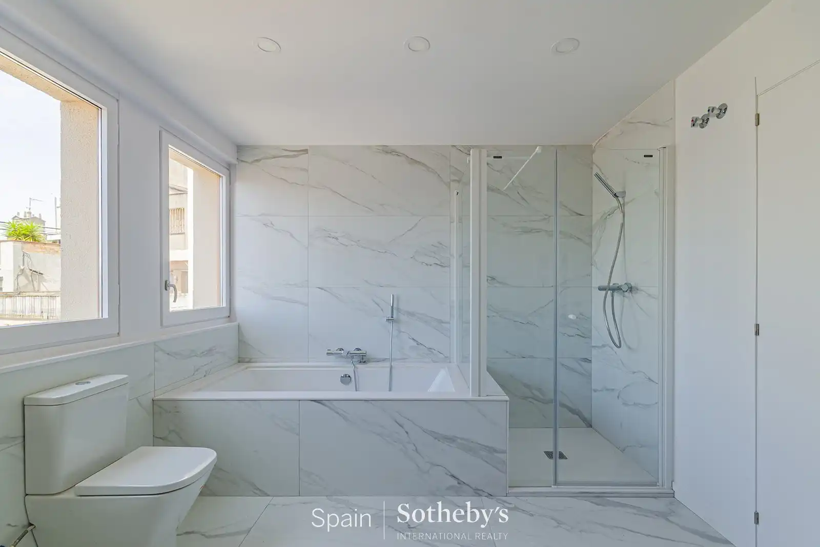 Penthouse with lift for sale in Eixample, imagen 12