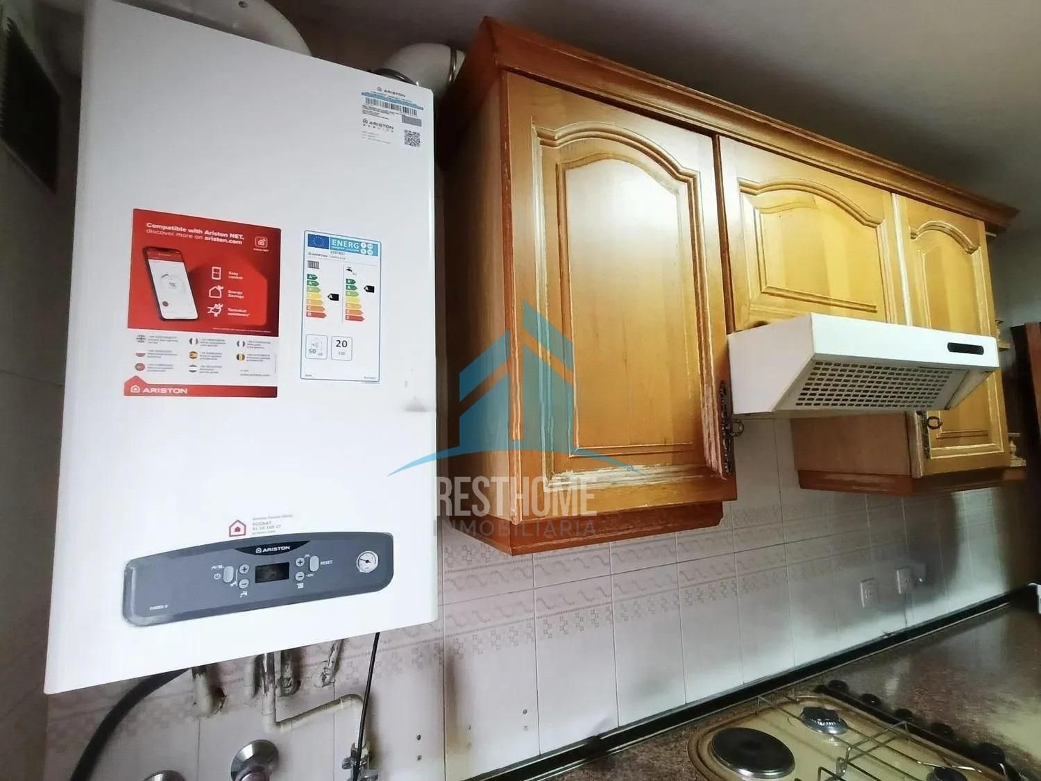 Kitchen of Flat for sale in  Madrid Capital  with Heating, Terrace and Storage room
