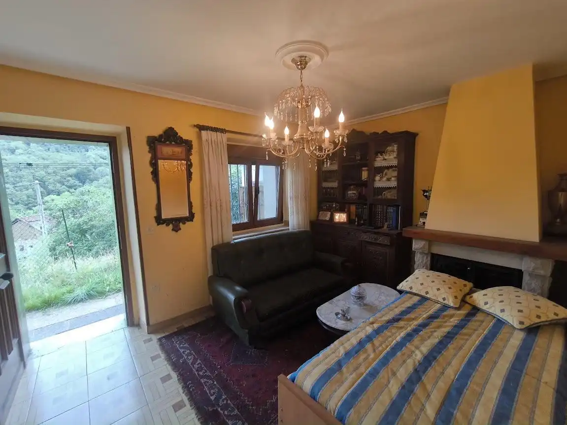 Sala de estar de Casa o chalet en venta en Mieres (Asturias) con Calefacción