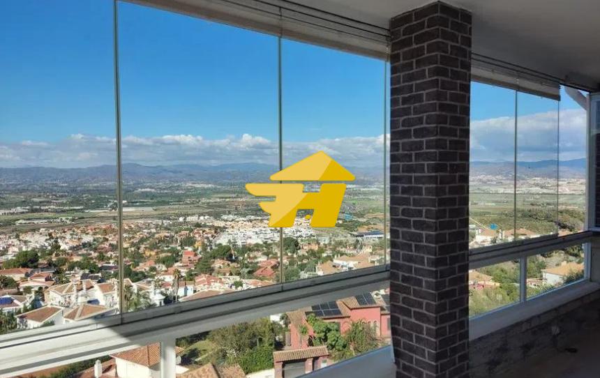 Photo 1 of House or chalet to rent in Calle Alhaurín de la Torre, San Alberto - La Alcubilla - Florisol, Málaga