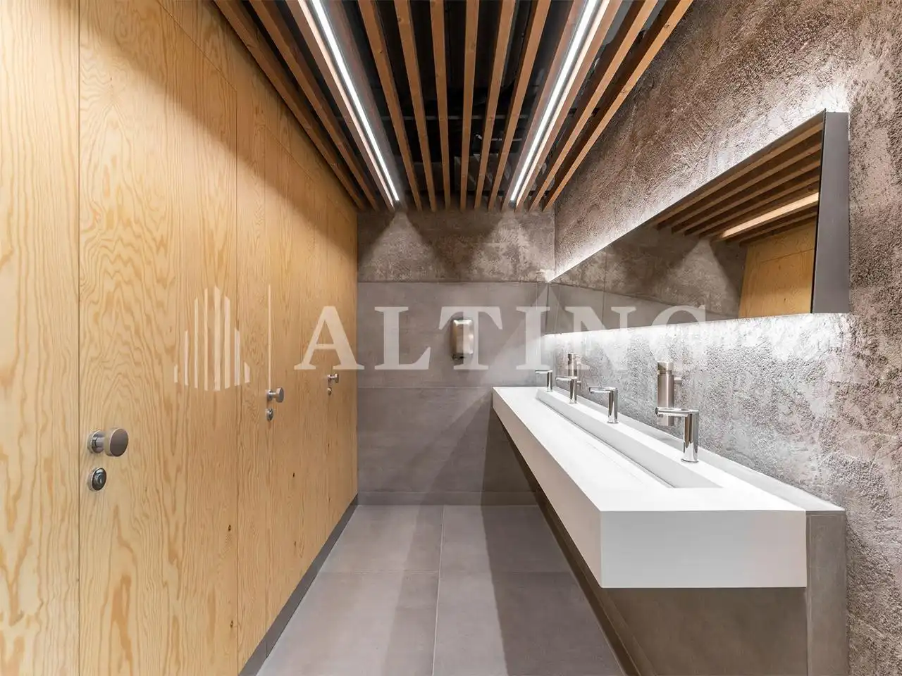 Badezimmer von Büro zur Miete in Barcelona