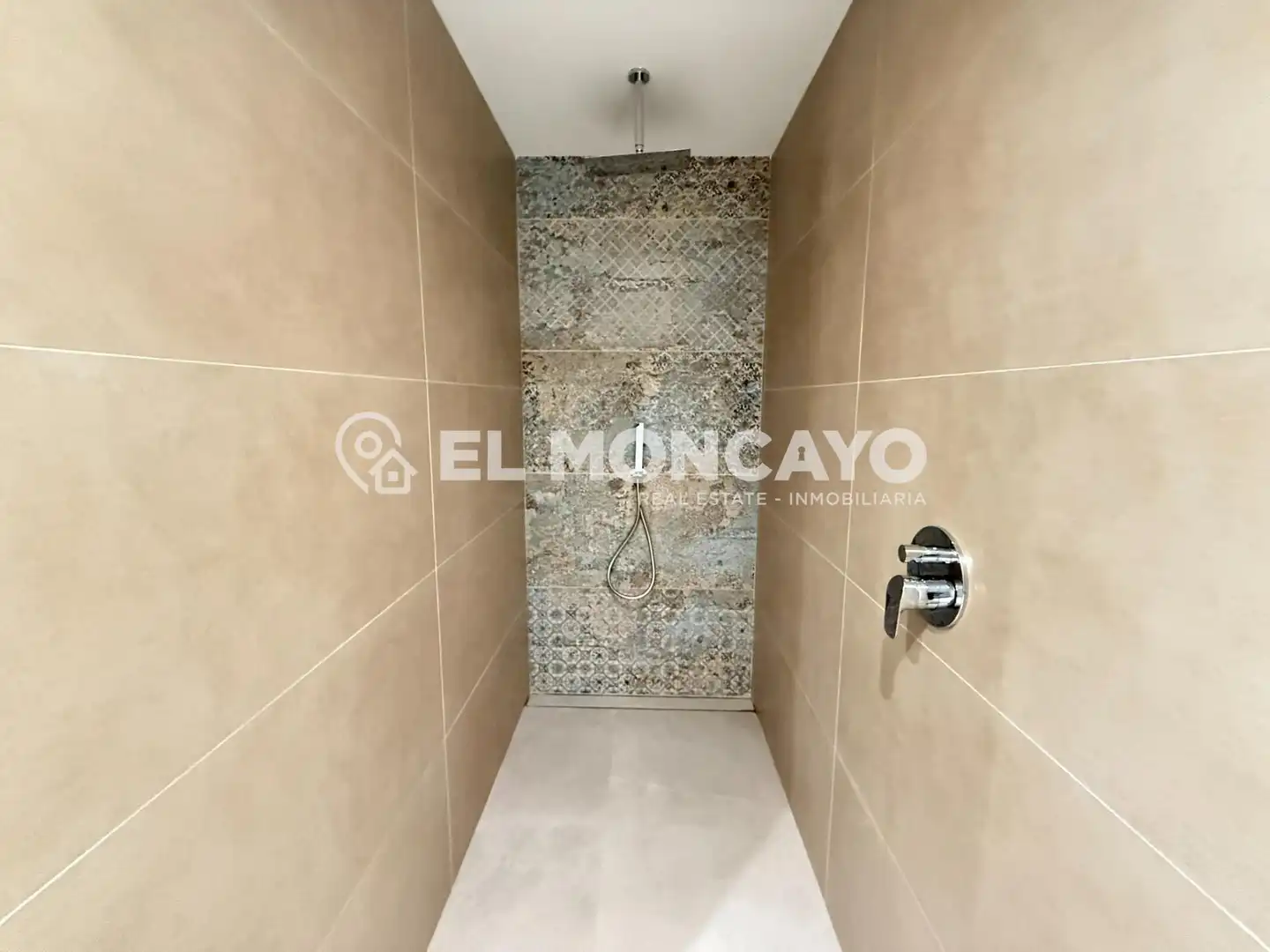 Baño de Casa adosada en venta en Rojales con Aire acondicionado, Calefacción y Jardín privado