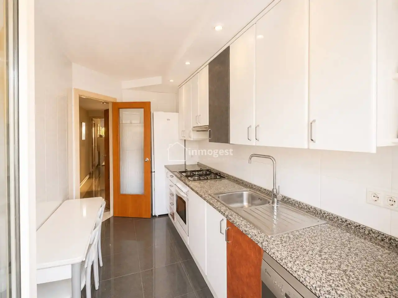 Kitchen of Flat for sale in Salt  with Heating, Terrace and Storage room