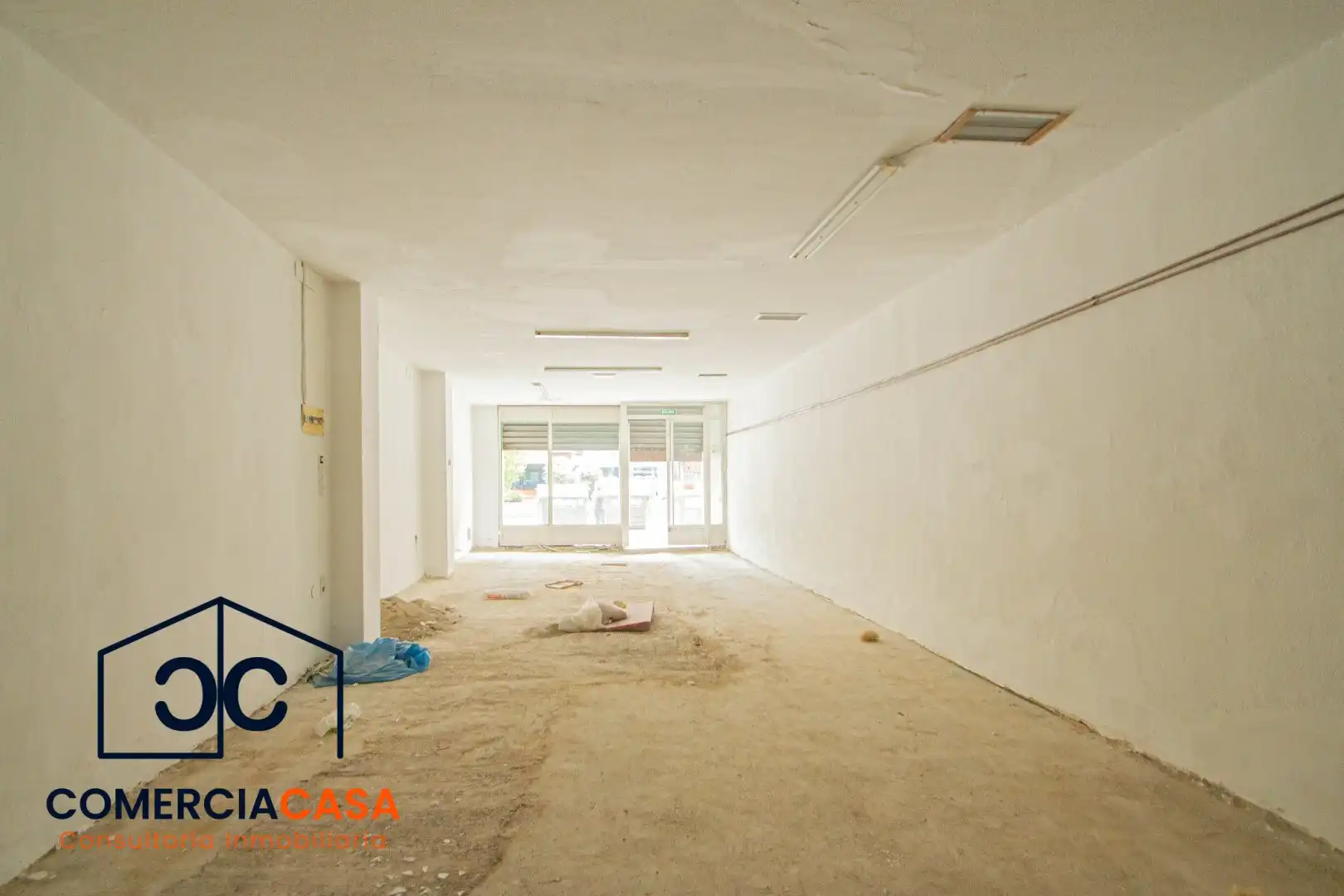 Local en venta en Nerja