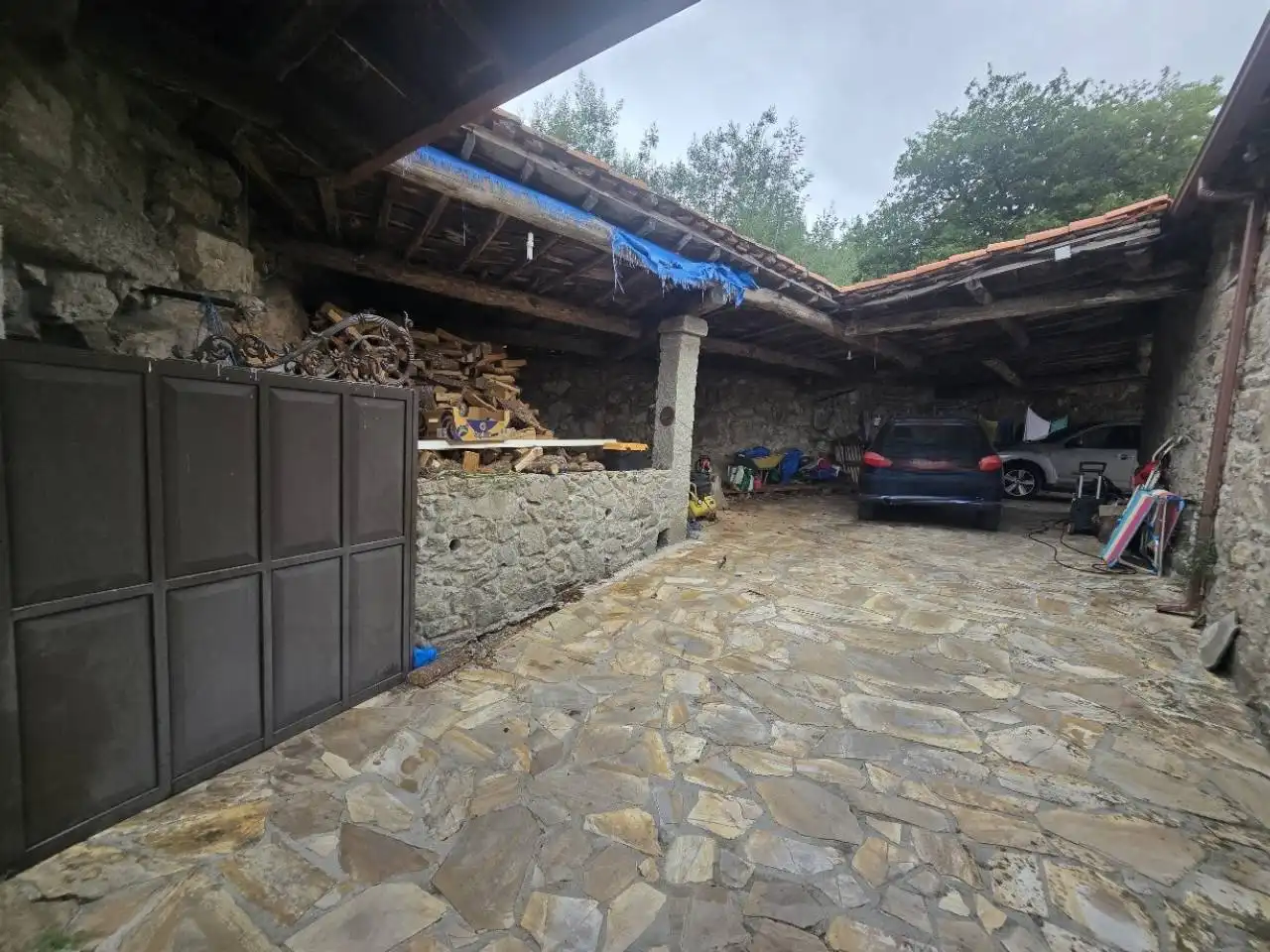 Parkplatz von Haus oder Chalet zum Verkauf in O Saviñao  mit Heizung, Privatgarten und Terrasse