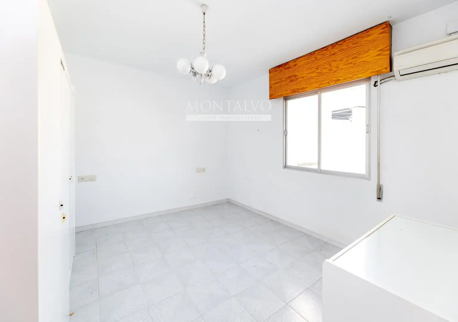 Dormitori de Casa o xalet en venda en Atarfe