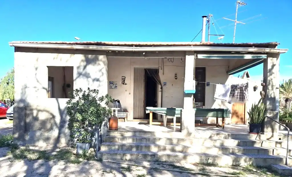 Vista exterior de Casa o xalet en venda en Elche / Elx amb Jardí privat, Terrassa i Traster