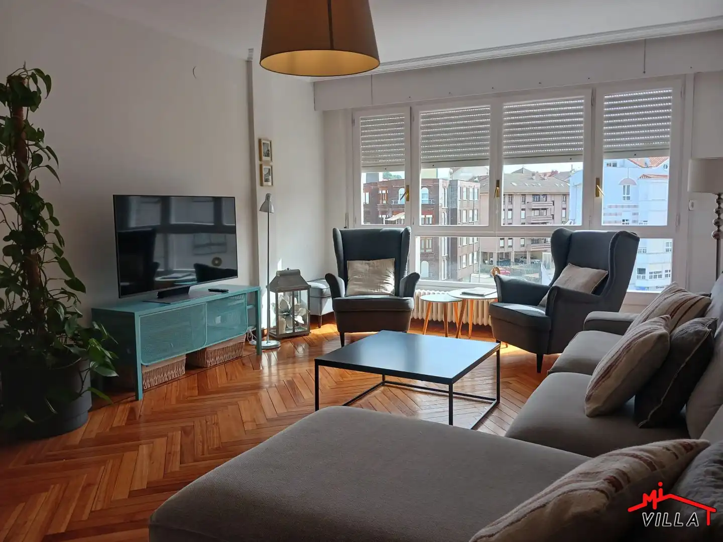 Sala d'estar de Pis de lloguer en Santoña amb Calefacció, Moblat i Balcó