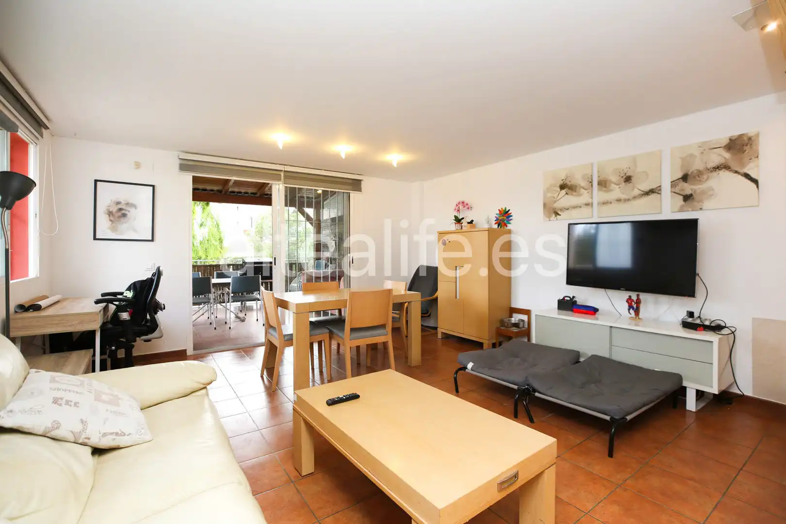 Sala de estar de Casa adosada en venta en La Nucia con Aire acondicionado, Jardín privado y Terraza
