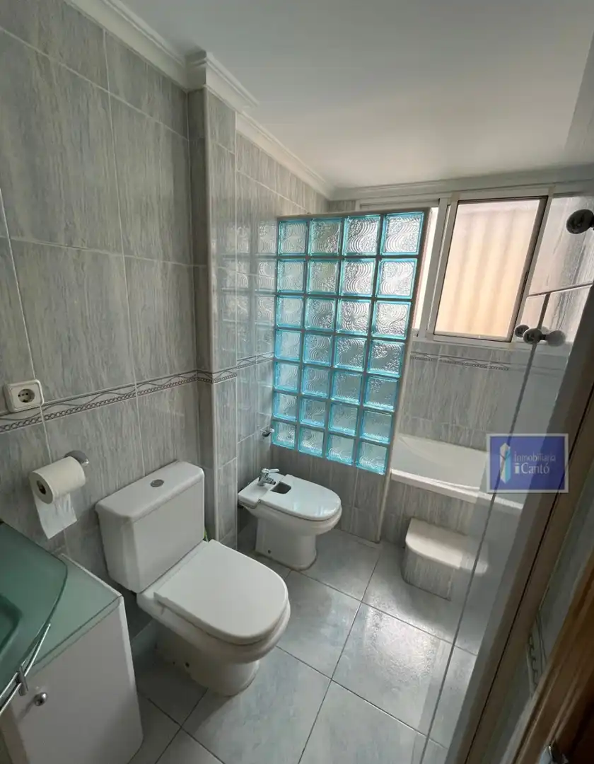 Bathroom of Flat for rent in Alcoy / Alcoi