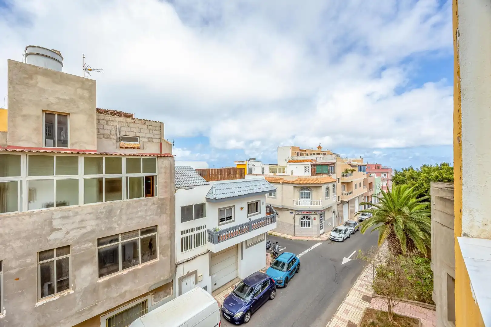 Vista exterior de Pis en venda en Las Palmas de Gran Canaria amb Moblat