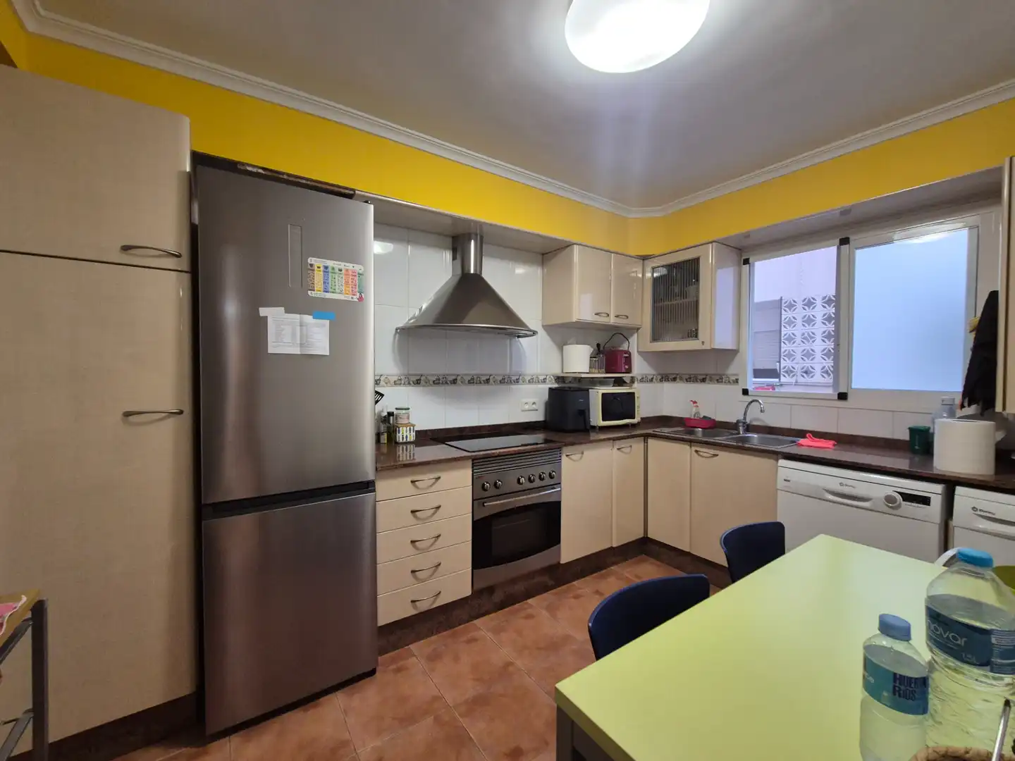 Kitchen of Flat for sale in Valencia  with Air Conditioner, Parquet flooring and Oven