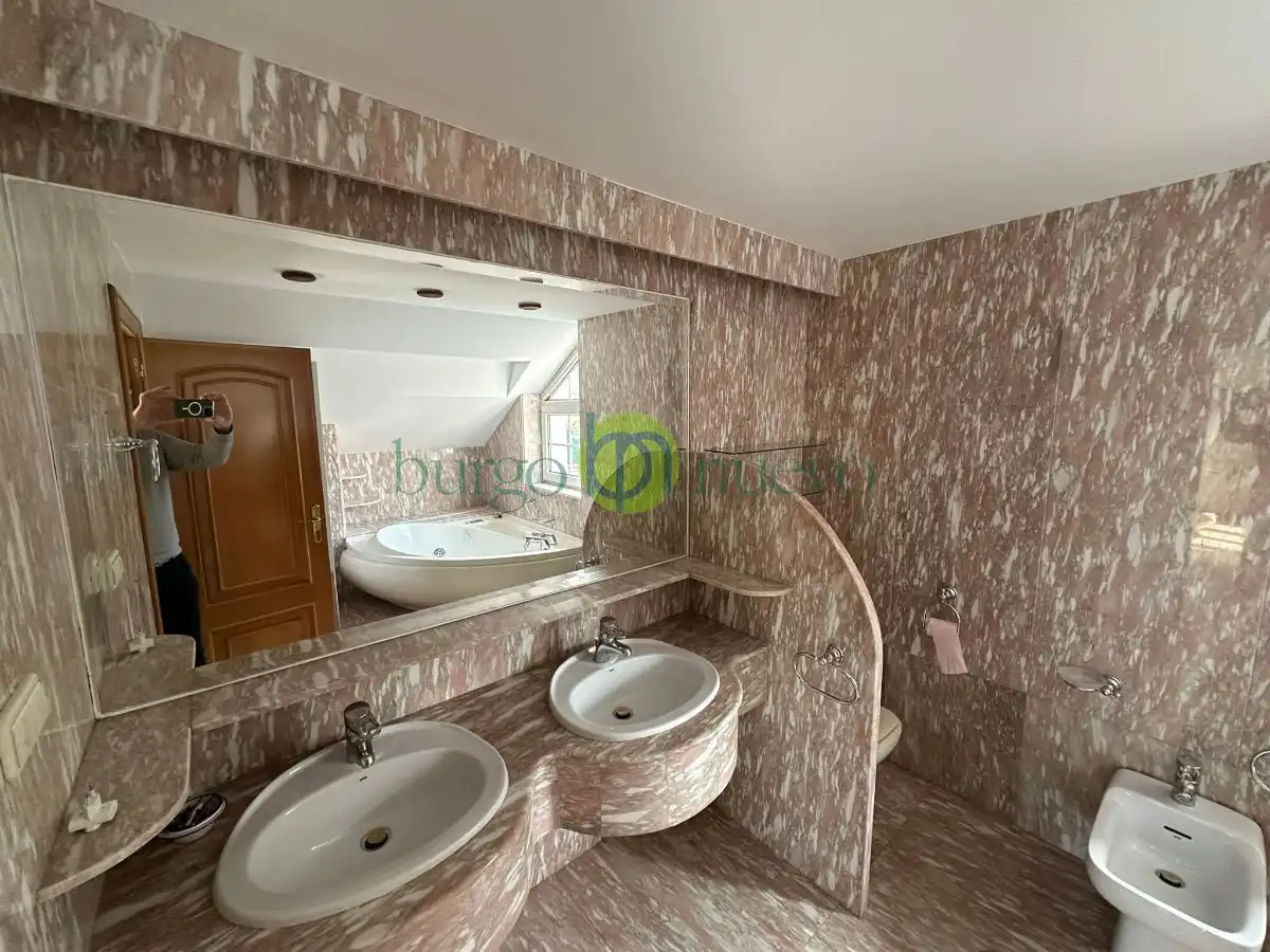 Baño de Casa o chalet en venta en Las Eras de Renueva