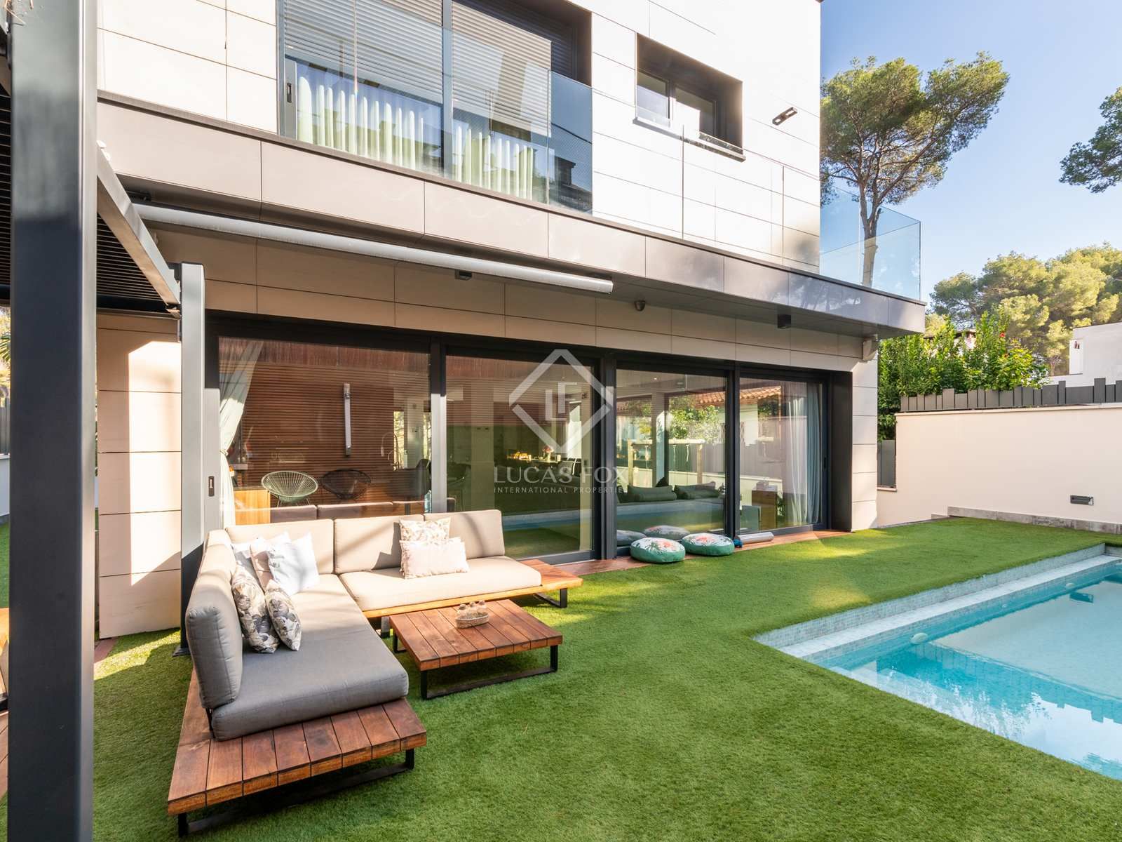 Terrace of House or chalet for sale in Castelldefels  with Air Conditioner, Heating and Private garden