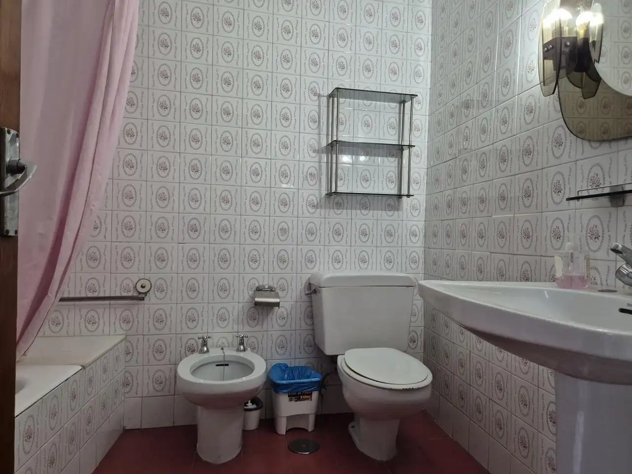 Badezimmer von Wohnung zur Miete in Lucena mit Klimaanlage, Terrasse und Möbliert
