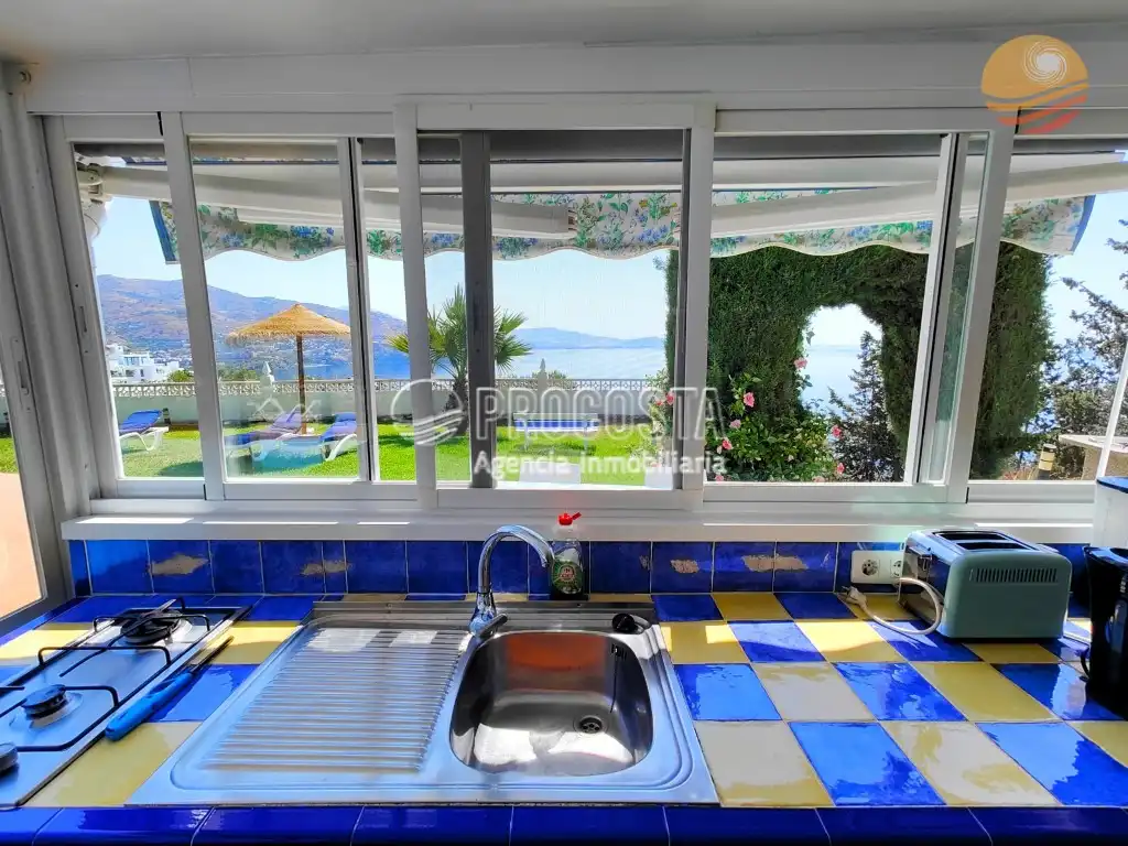 Kitchen of Houses for sale in Almuñécar  with Private garden, Terrace and Swimming Pool
