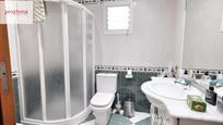 Bathroom of House or chalet for sale in  Sevilla Capital  with Air Conditioner, Terrace and Storage room