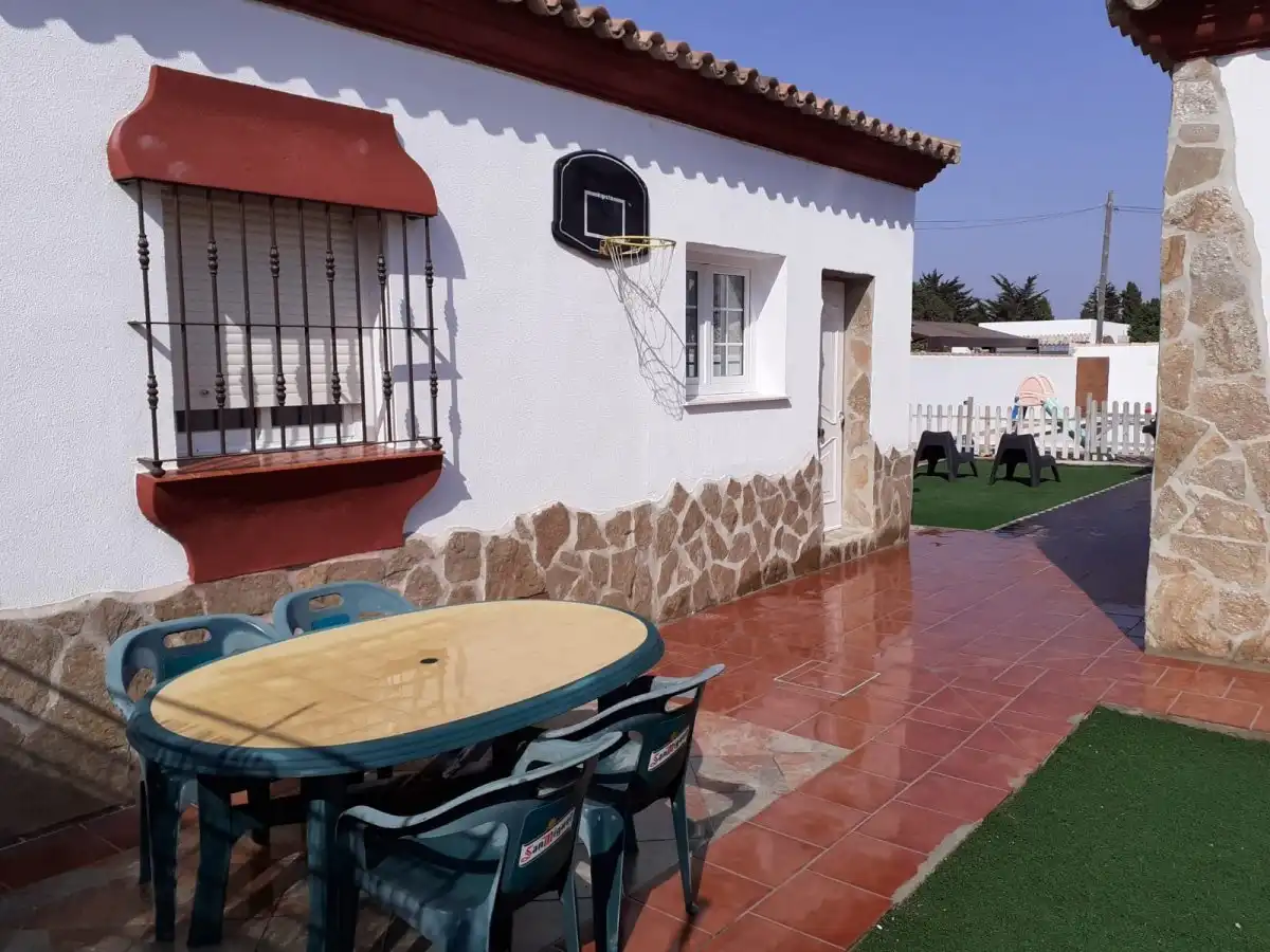 Detached house with pool to rent in Núcleo urbano, imagen 10