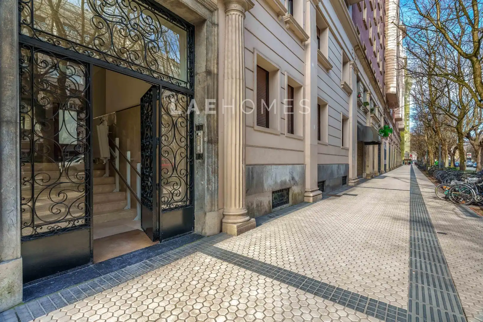 Vista exterior de Pis en venda en Donostia - San Sebastián  amb Aire condicionat, Calefacció i Terrassa
