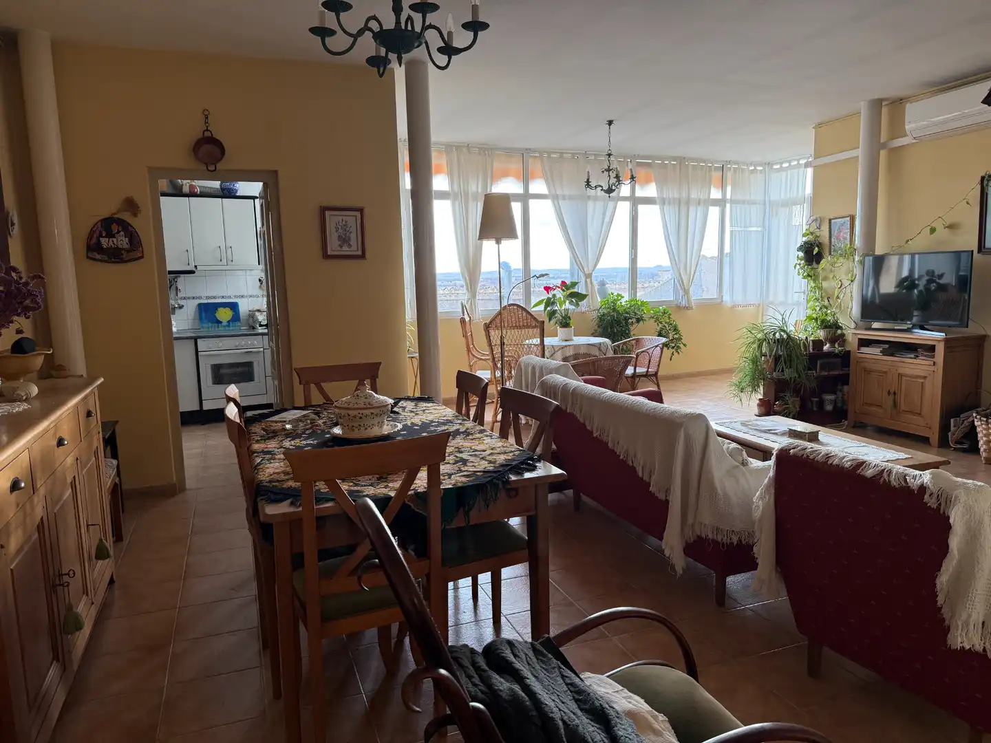 Menjador de Casa o xalet en venda en Calatorao amb Calefacció, Jardí privat i Terrassa