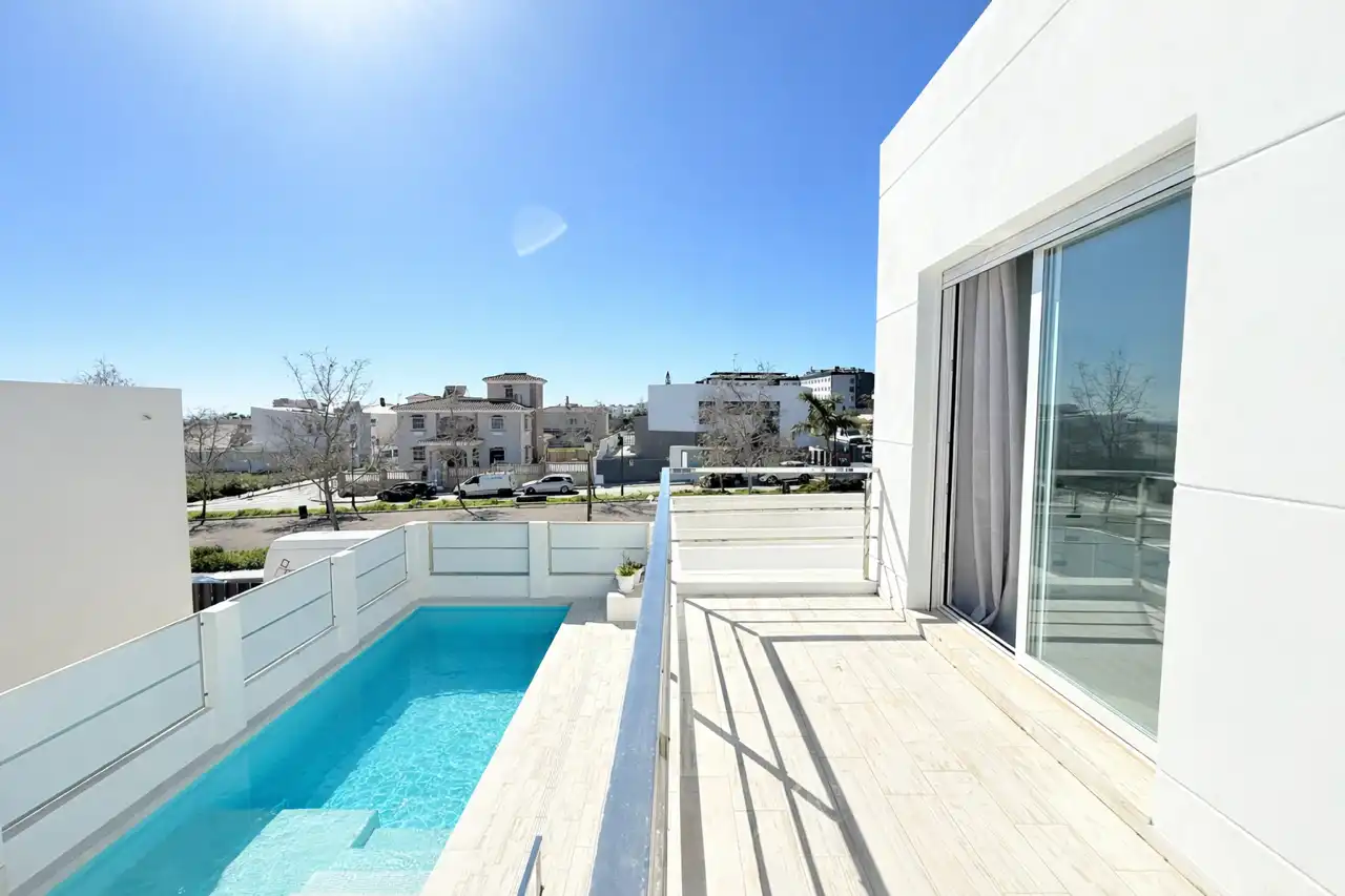Detached house with pool for sale in Torre del Mar, imagen 6