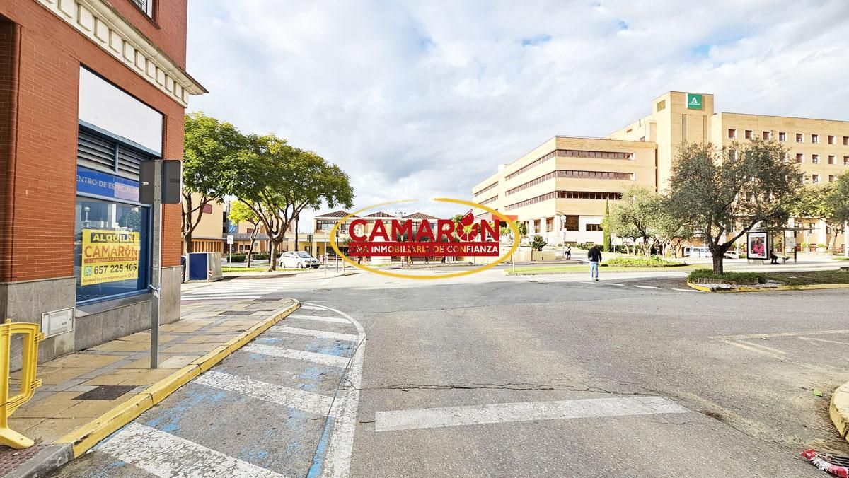 Premises to rent in Averroes, Zona Universitaria , Bormujos