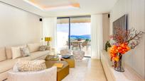 Living room of Apartment for sale in Estepona  with Air Conditioner, Terrace and Swimming Pool