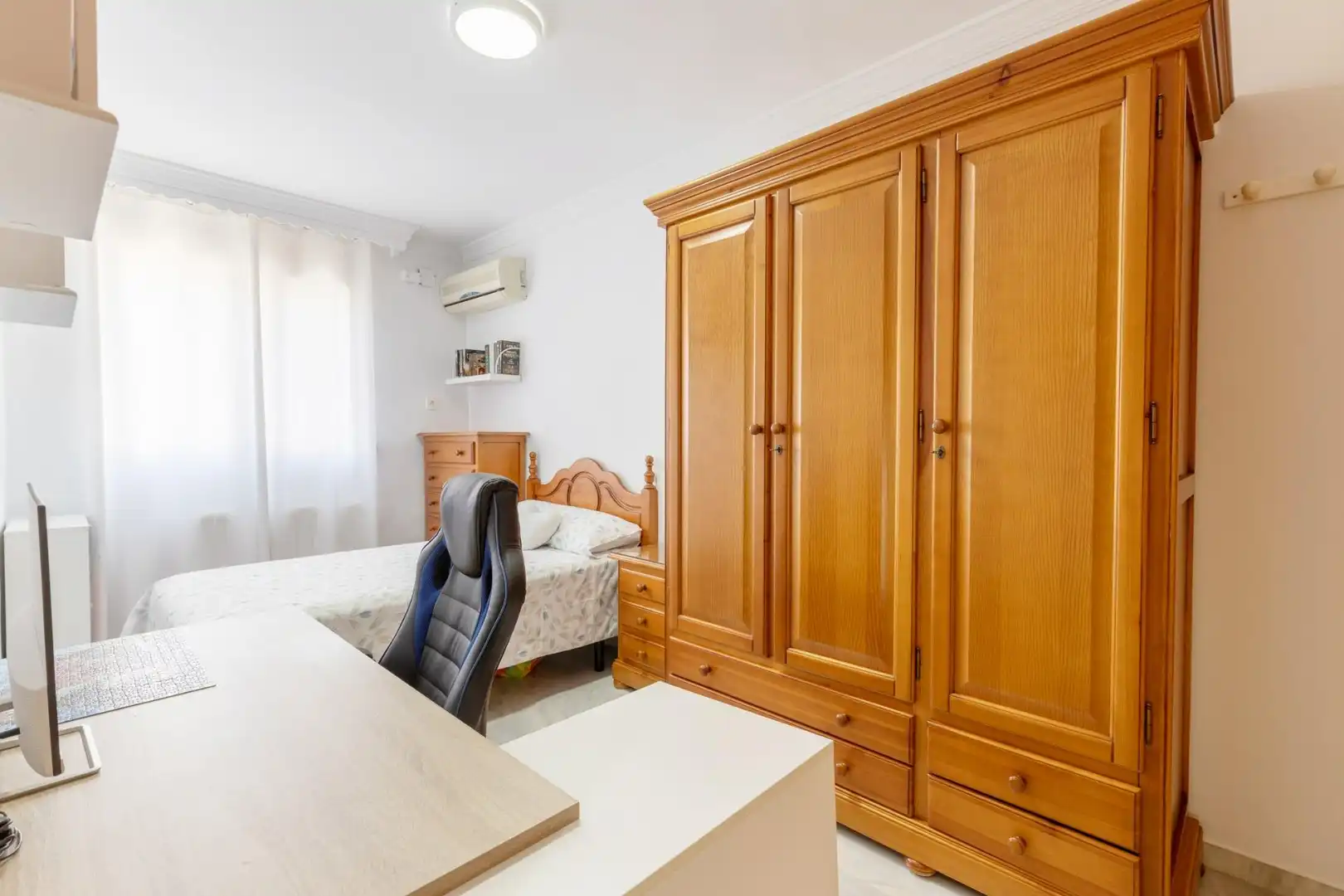 Habitación de Casa adosada en venta en Peligros con Aire acondicionado, Calefacción y Terraza